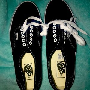 Vans Men’s 8.5 Women’s 10